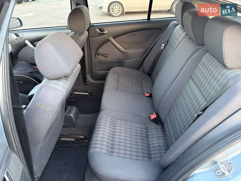 Лифтбек Skoda Octavia 2004 в Киеве