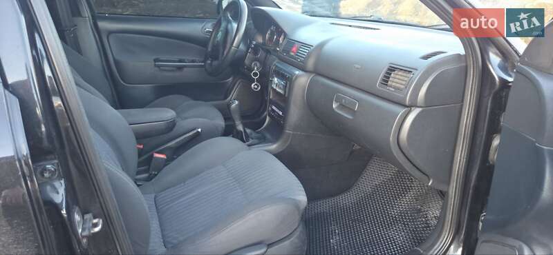 Лифтбек Skoda Octavia 2008 в Буковеле