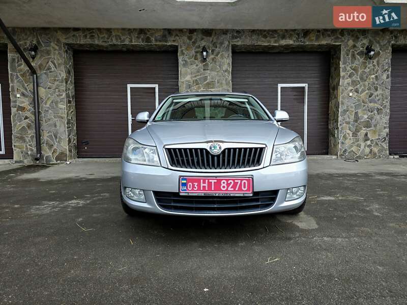 Универсал Skoda Octavia 2010 в Владимире