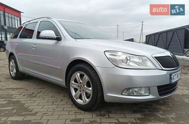 Универсал Skoda Octavia 2010 в Калуше