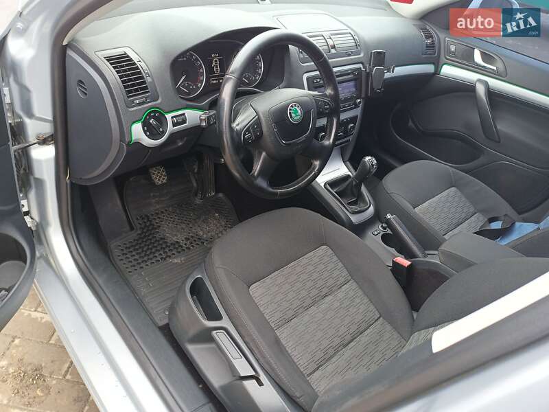 Универсал Skoda Octavia 2010 в Калуше