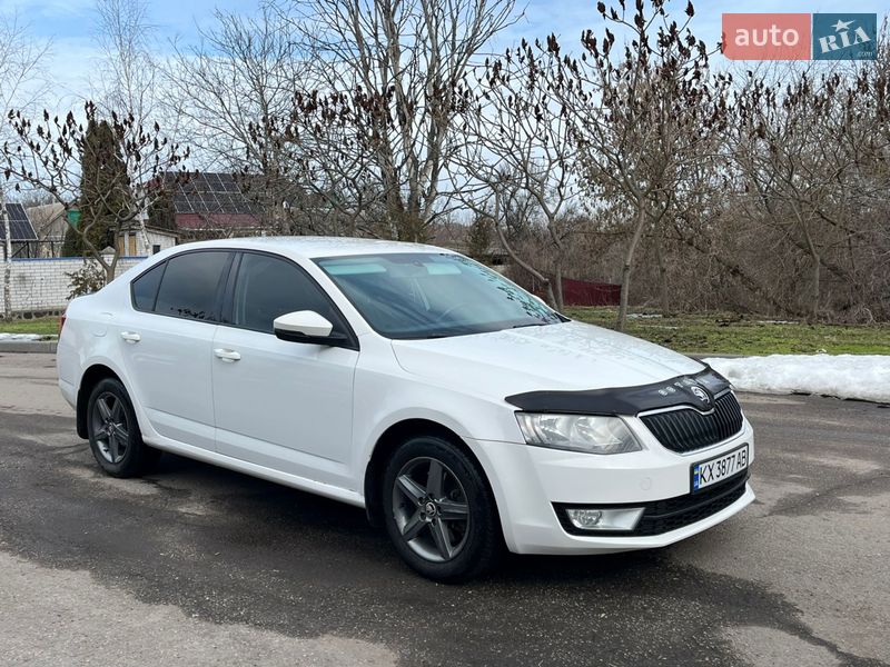 Лифтбек Skoda Octavia 2013 в Смеле