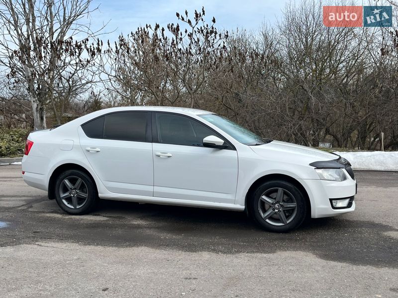 Лифтбек Skoda Octavia 2013 в Смеле