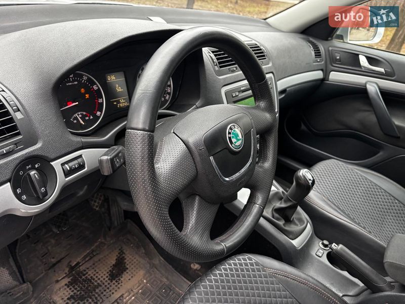 Лифтбек Skoda Octavia 2012 в Запорожье