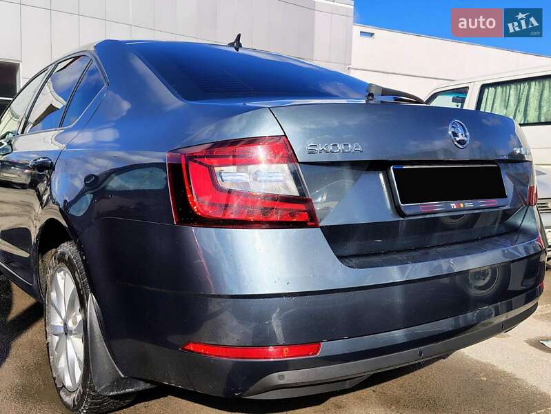 Лифтбек Skoda Octavia 2018 в Львове