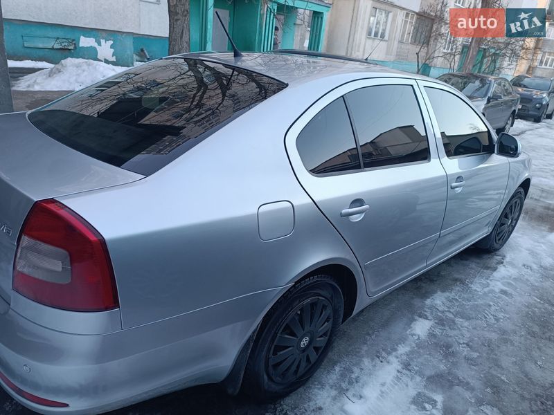 Лифтбек Skoda Octavia 2010 в Сумах