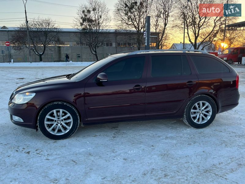 Универсал Skoda Octavia 2009 в Нововолынске