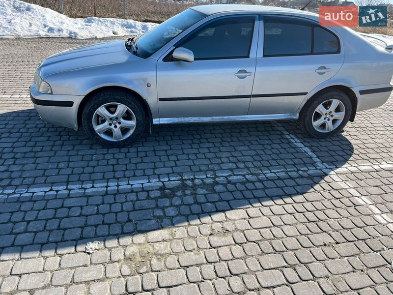 Лифтбек Skoda Octavia 2008 в Львове