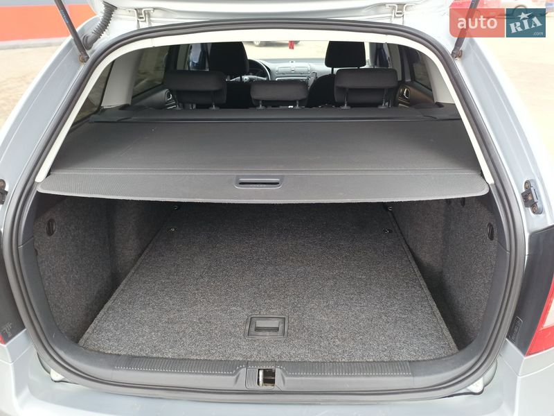 Универсал Skoda Octavia 2010 в Калуше