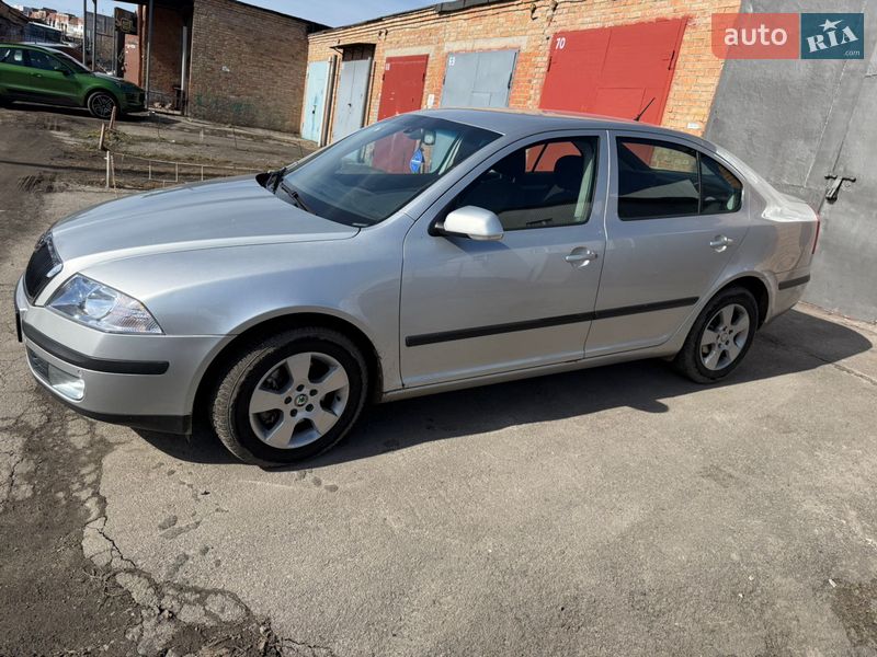 Лифтбек Skoda Octavia 2005 в Ровно