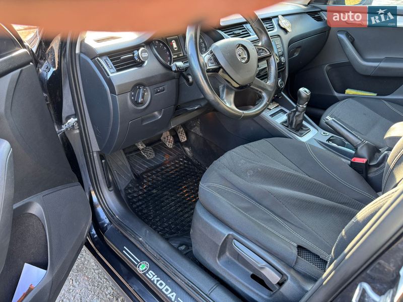 Универсал Skoda Octavia 2015 в Кагарлыке