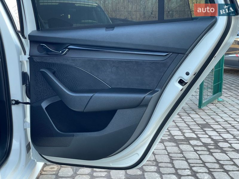 Универсал Skoda Octavia 2021 в Бердичеве