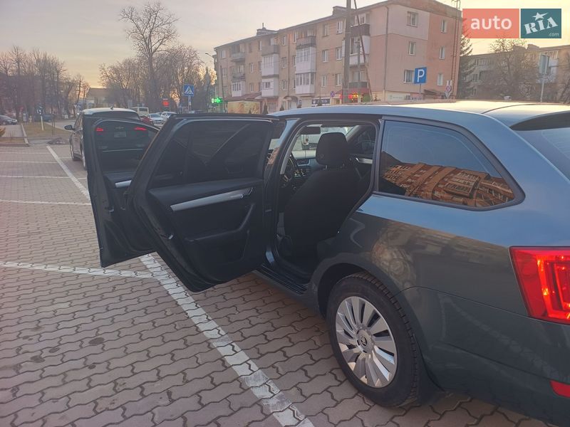 Универсал Skoda Octavia 2016 в Дрогобыче