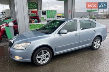Лифтбек Skoda Octavia 2009 в Луцке