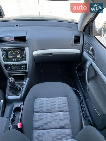 Универсал Skoda Octavia 2013 в Ровно