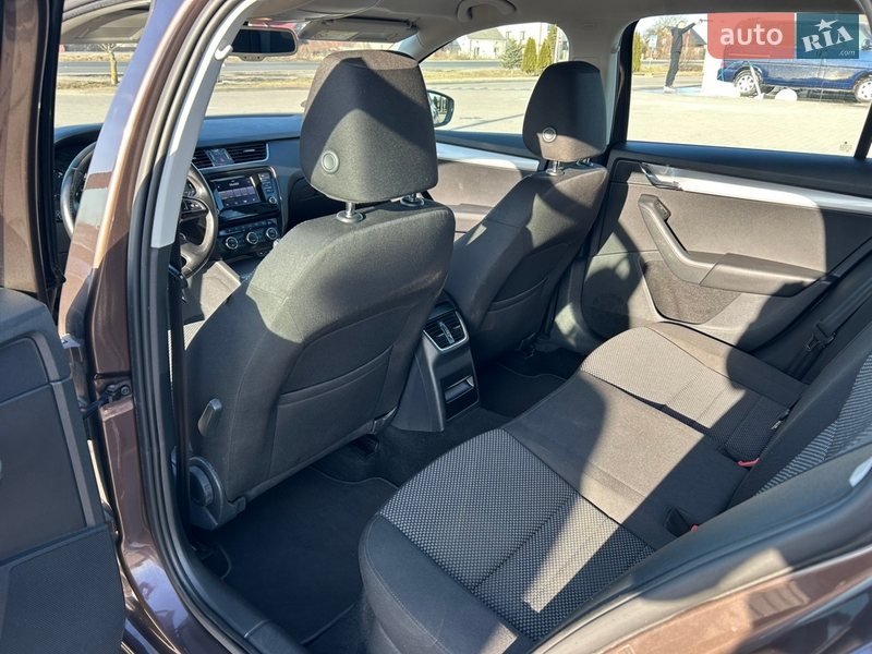 Универсал Skoda Octavia 2015 в Городке