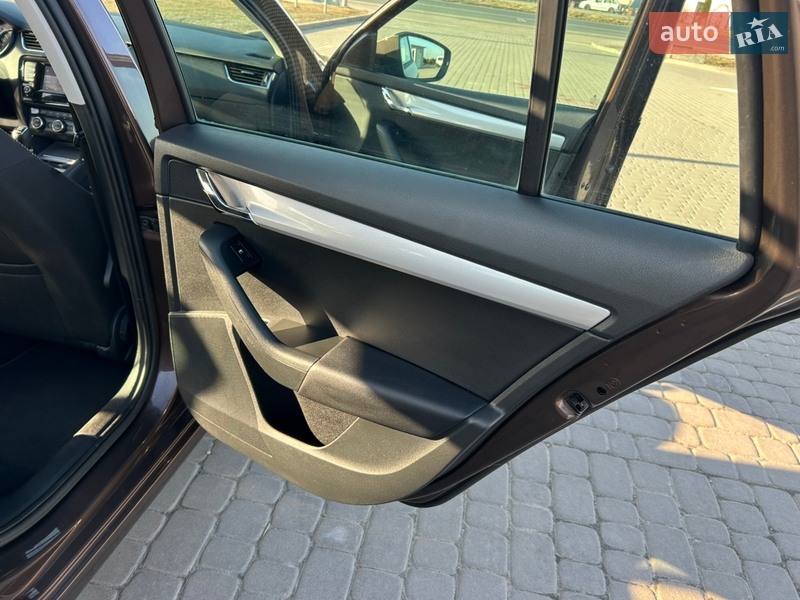 Универсал Skoda Octavia 2015 в Городке