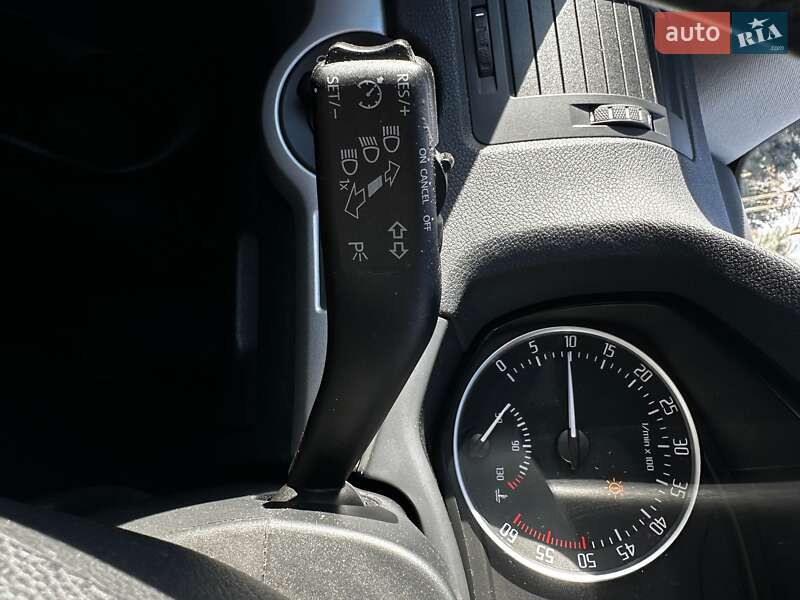 Универсал Skoda Octavia 2012 в Белогородке