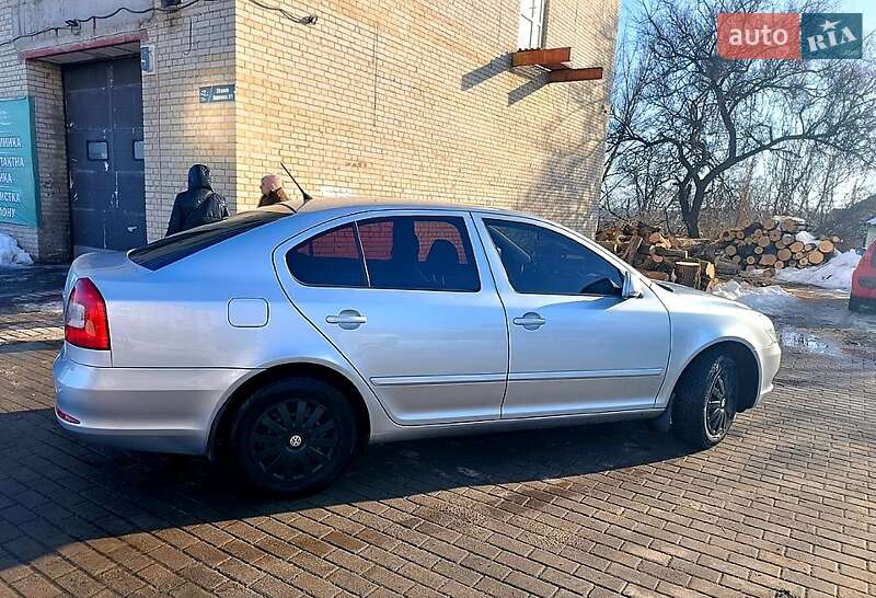 Лифтбек Skoda Octavia 2010 в Сумах