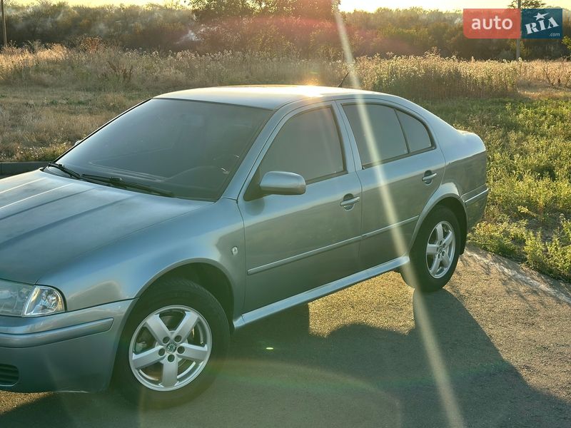 Лифтбек Skoda Octavia 2002 в Одессе