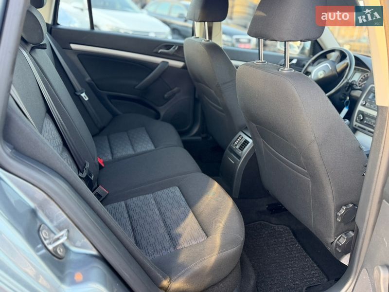 Универсал Skoda Octavia 2013 в Сарнах