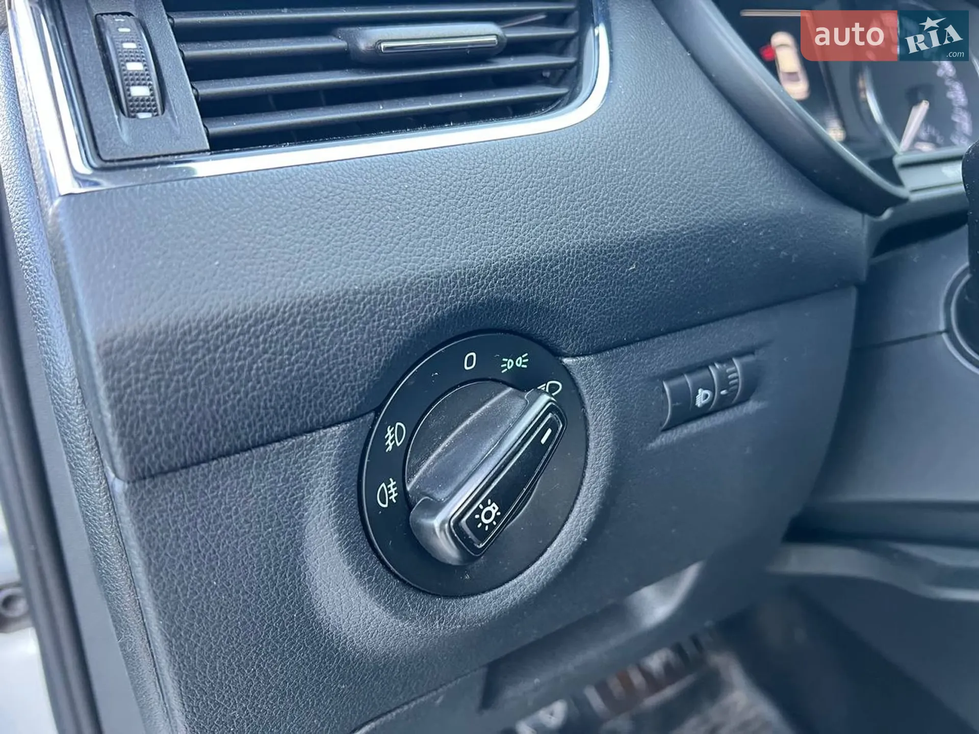 2016 Skoda Octavia - мініатюра 20