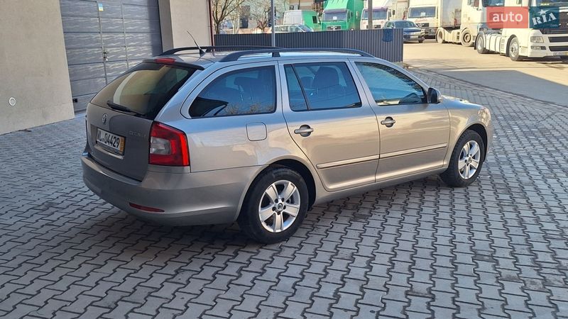 Универсал Skoda Octavia 2010 в Калуше