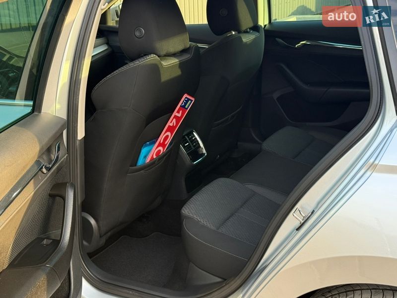 Универсал Skoda Octavia 2021 в Львове