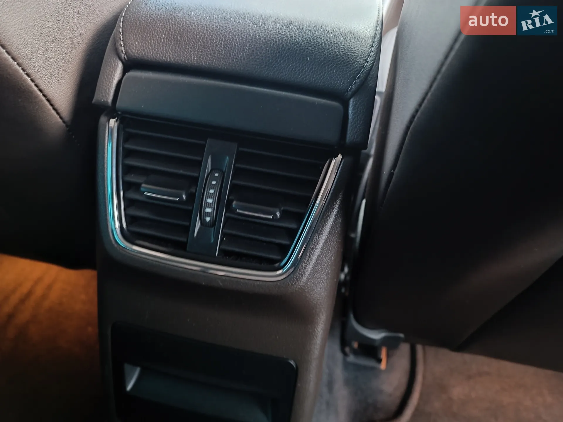2016 Skoda Octavia - мініатюра 11