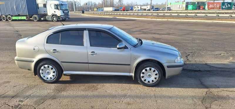 Лифтбек Skoda Octavia 2010 в Кропивницком