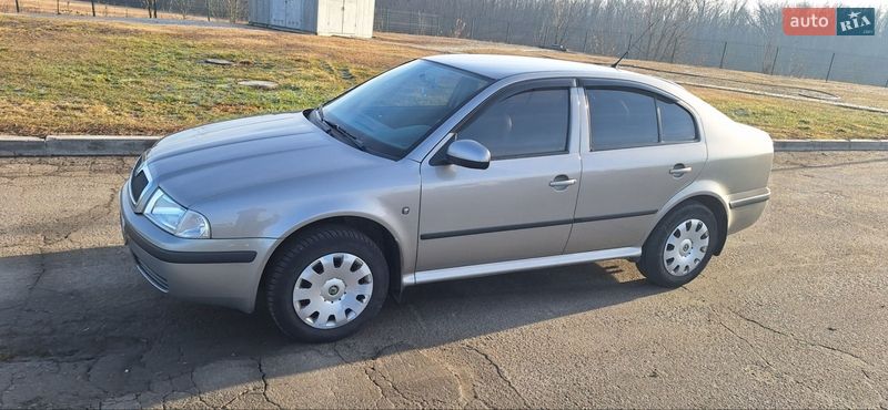 Лифтбек Skoda Octavia 2010 в Кропивницком