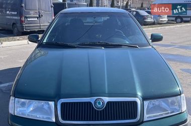Універсал Skoda Octavia 2002 в Бучі
