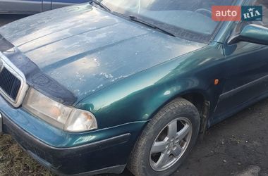 Ліфтбек Skoda Octavia 1998 в Львові