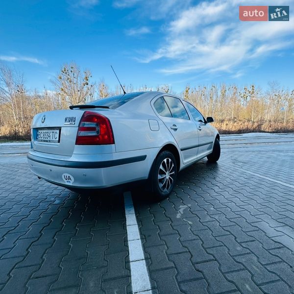 Лифтбек Skoda Octavia 2006 в Львове