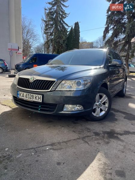 Универсал Skoda Octavia 2009 в Ровно
