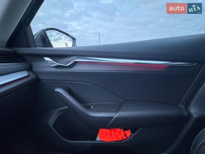 Универсал Skoda Octavia 2020 в Ужгороде