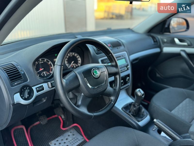 Лифтбек Skoda Octavia 2011 в Киеве