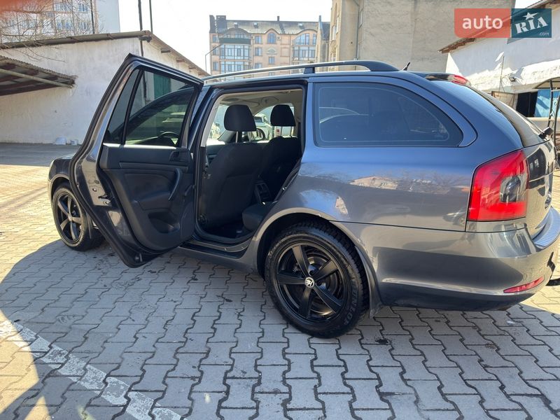 Универсал Skoda Octavia 2012 в Черновцах