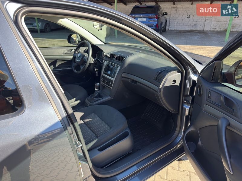 Универсал Skoda Octavia 2012 в Черновцах