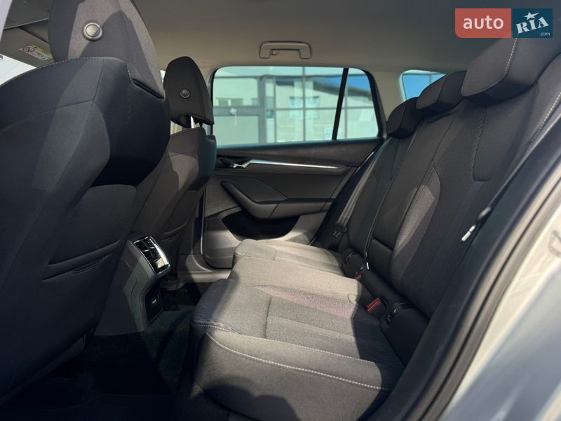 Универсал Skoda Octavia 2022 в Луцке