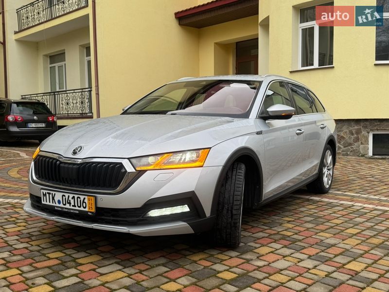 Универсал Skoda Octavia 2022 в Стрые