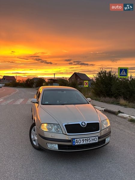 Лифтбек Skoda Octavia 2005 в Виноградове