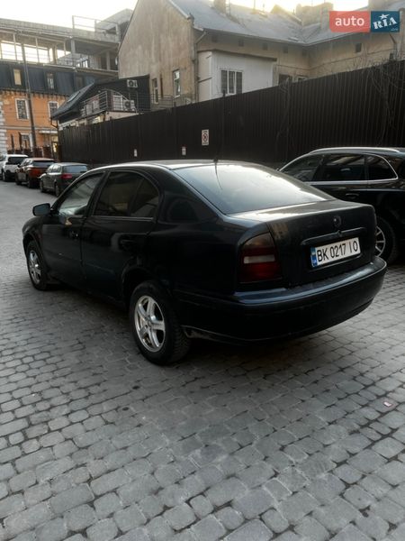 Лифтбек Skoda Octavia 2000 в Львове