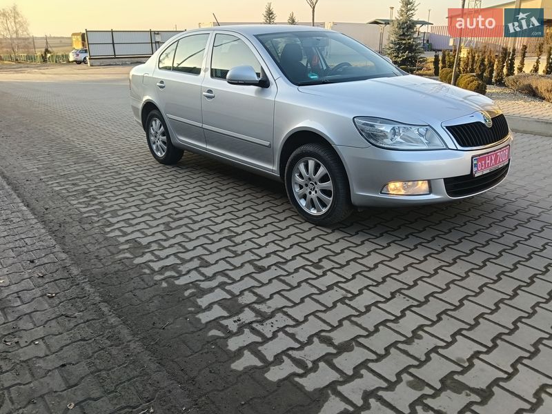 Лифтбек Skoda Octavia 2011 в Луцке фото 2 Лифтбек Skoda Octavia 2011 в Луцке