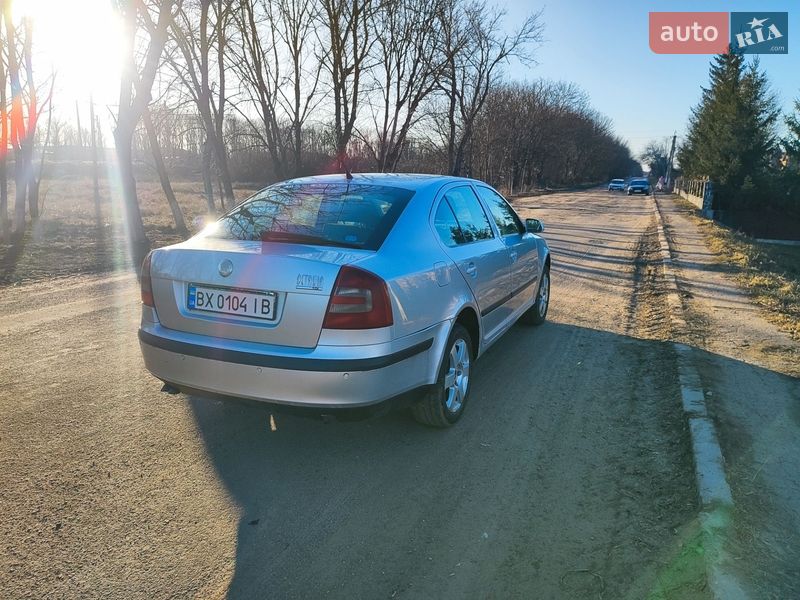 Лифтбек Skoda Octavia 2006 в Крыжополе