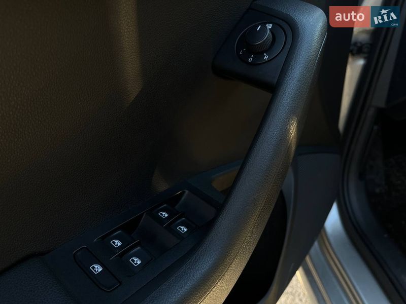 Универсал Skoda Octavia 2016 в Киеве фото 16 Универсал Skoda Octavia 2016 в Киеве