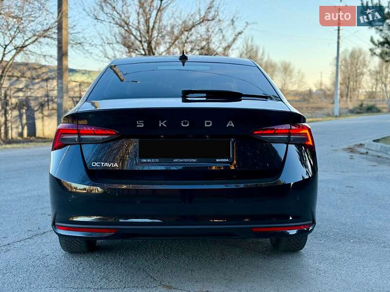 Лифтбек Skoda Octavia 2024 в Днепре