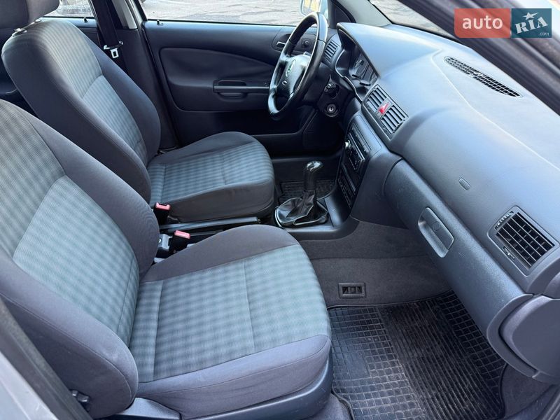 Универсал Skoda Octavia 2003 в Полтаве