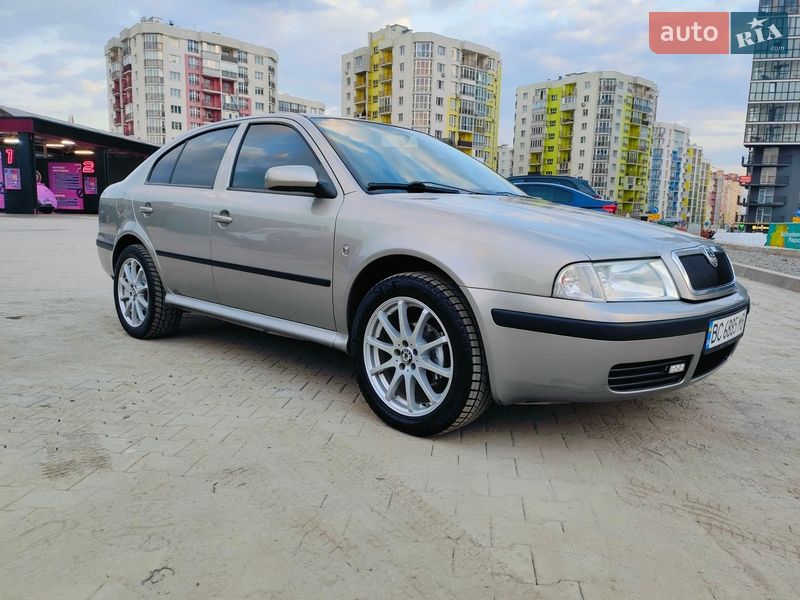 Лифтбек Skoda Octavia 2009 в Львове