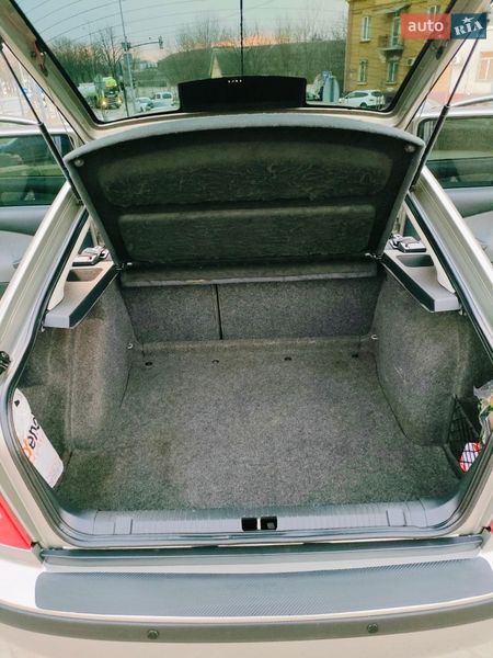 Лифтбек Skoda Octavia 2009 в Львове